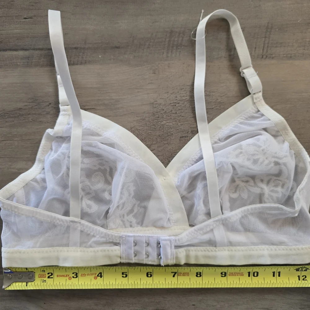 POL White Lace Bralette - Picture 2 of 3